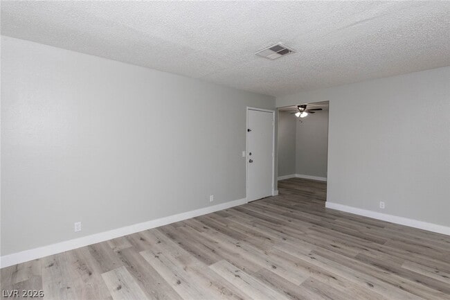 Building Photo - 3151 N Soaring Gulls Dr