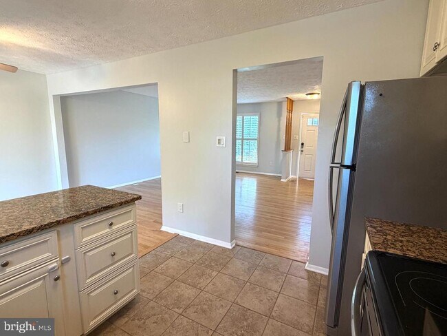 Foto del edificio - 674 Cog Ct