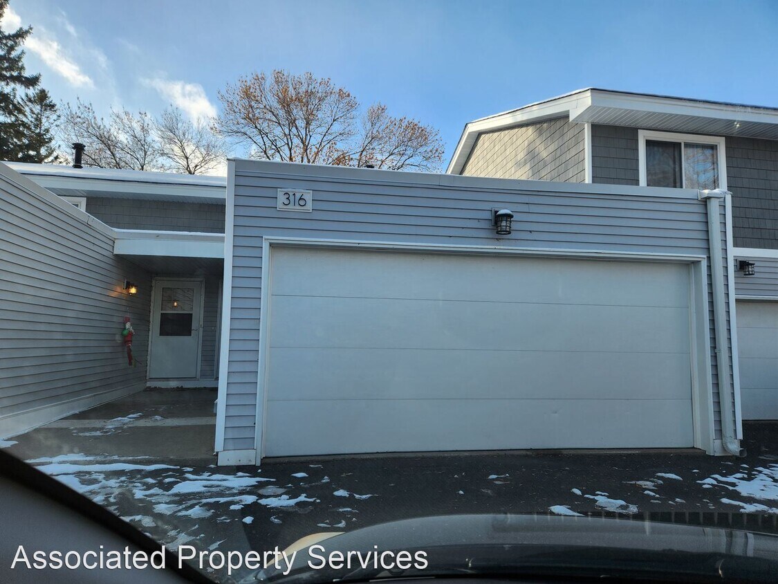 Foto principal - 3 br, 1.5 bath House - 316 Shawnee Trail
