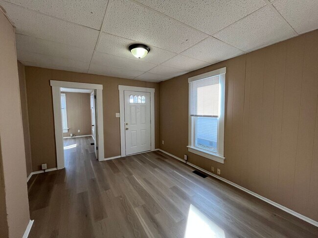 Foto del edificio - 2207 Sherman Ave