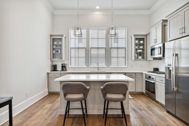 Foto del edificio - 626 Dalton Ln