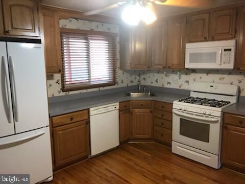 Primary Photo - 208 Garfield Ave