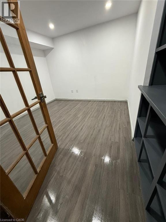 Photo du bâtiment - 69 Hellems Ave