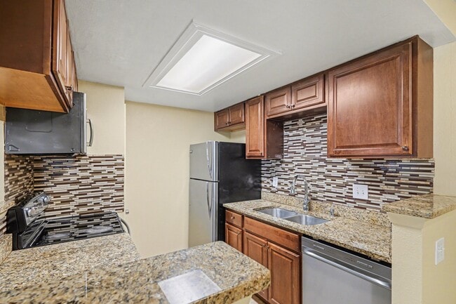 Building Photo - 3474 S Eagle St