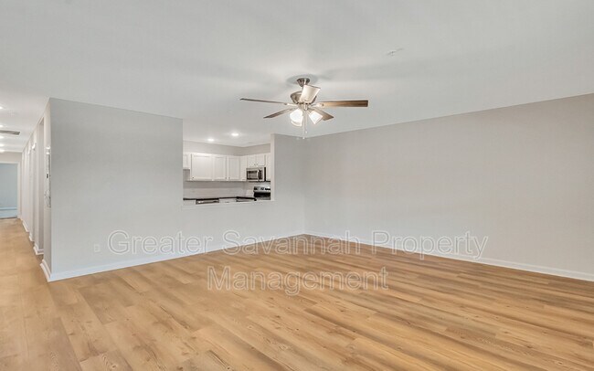 Foto del edificio - 302 S Laurel St
