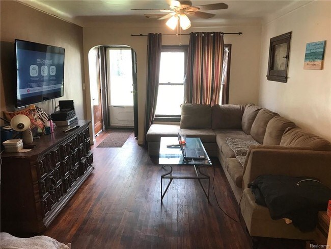 Foto del edificio - 7284 Lozier Ave