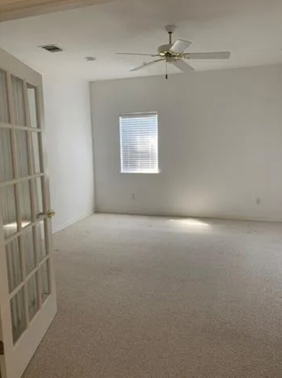 Foto del edificio - 17 Meadow Creek Dr