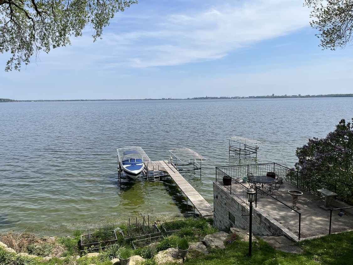 4896 Borchers Beach Rd Unit Apt. A, Waunakee, WI 53597 Apartments in