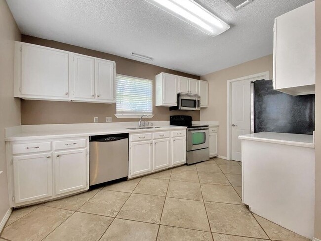 Foto del edificio - Lovely 3 Bedroom Home in Fort Walton Beach!