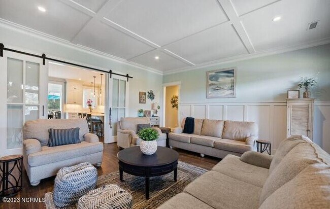 Building Photo - 114 Sundance Cir