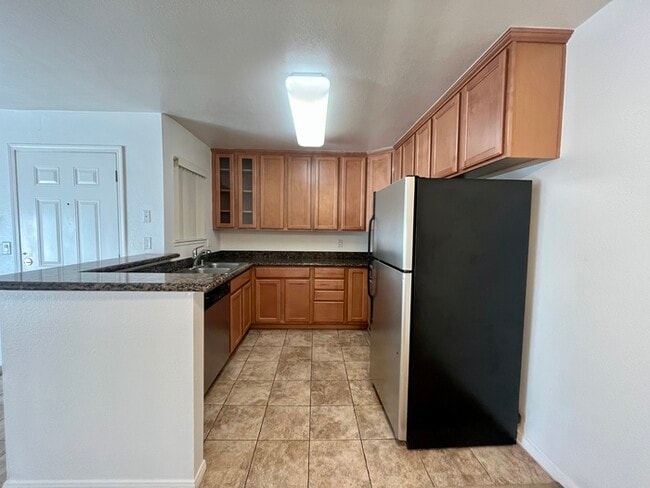 Foto del edificio - Charming 1 bedroom, 1 bathroom condo in Sacramento