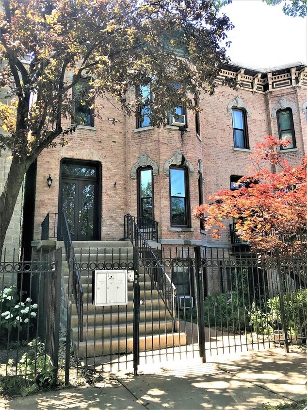 Foto principal - 750 S Oakley Blvd
