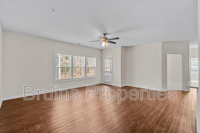 Building Photo - 2606 Pennoak Way