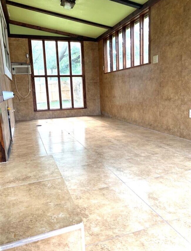 Foto del edificio - 20615 Valley Wells Dr