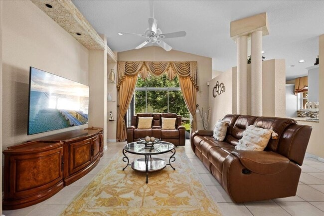 Foto del edificio - 12127 Sunset Point Dr