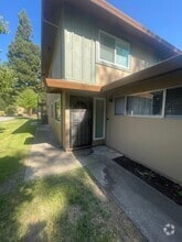 Building Photo - 5098 Rhode Island Dr