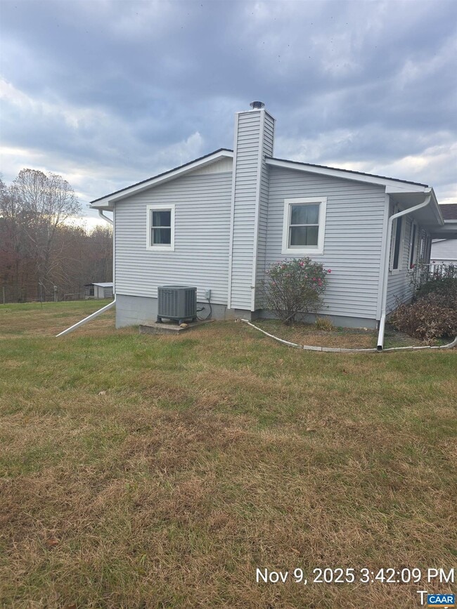 Foto del edificio - 912 Hunters Lodge Rd