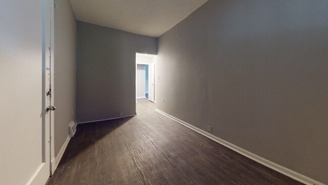 Building Photo - 3889 W 33rd St