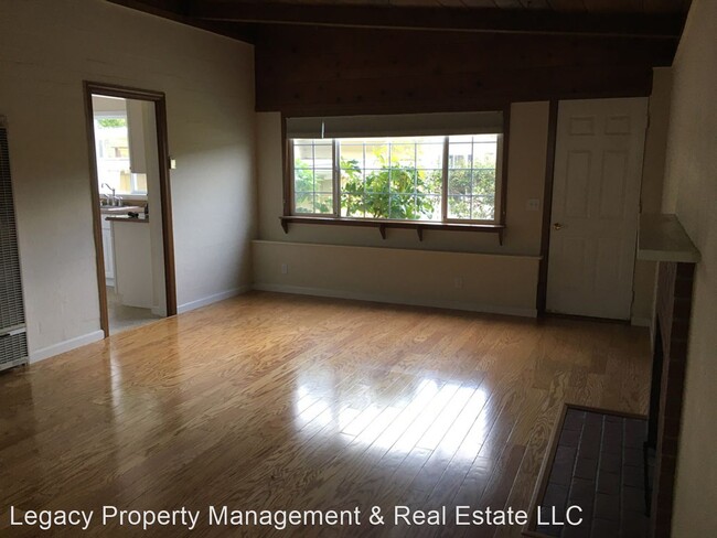 Building Photo - 1 br, 1 bath House - 107 Terrace Ave
