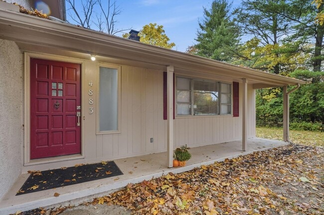 Building Photo - 4883 Stonehaven Dr