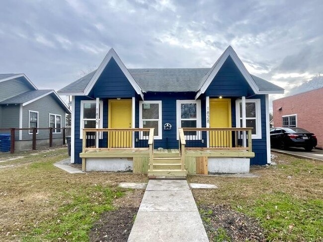 Foto del edificio - 1828 Texas Ave