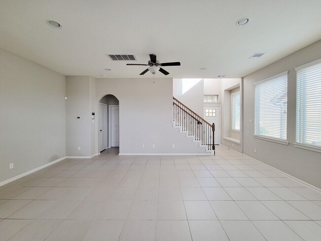 Building Photo - 219 Biltmore Loop