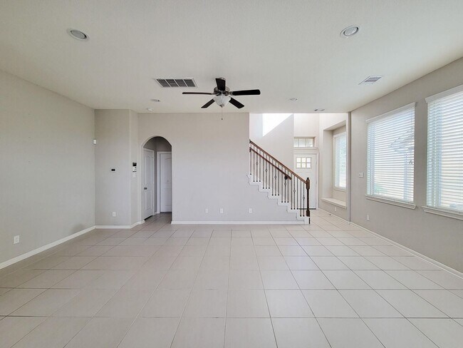 Foto del edificio - 219 Biltmore Loop