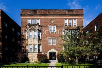 Building Photo - 2988 S Moreland Blvd