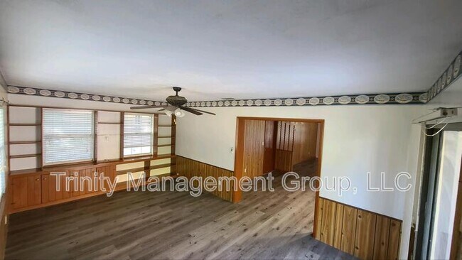 Foto del edificio - 105 N Edinburgh Dr