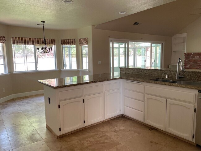 Building Photo - 2784 Prestwick Dr