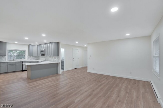 Building Photo - 209 Tuscan Rd