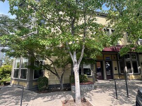 Building Photo - 545 A St