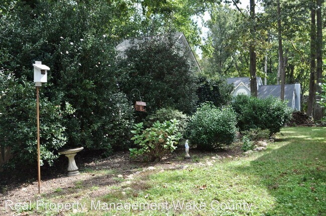 Building Photo - 4 br, 2 bath House - 800 Kingswood Drive