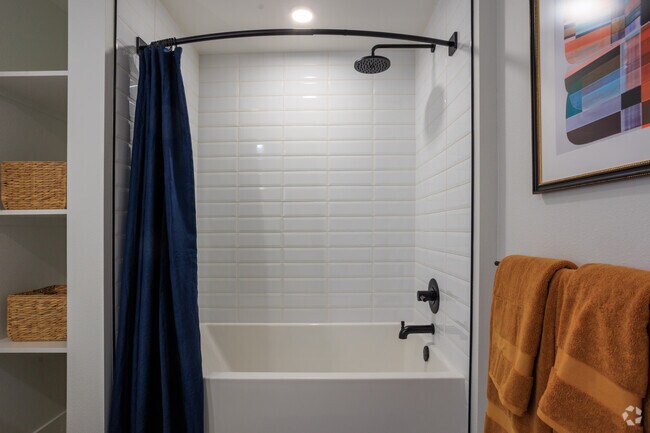 Building Photo - Aster