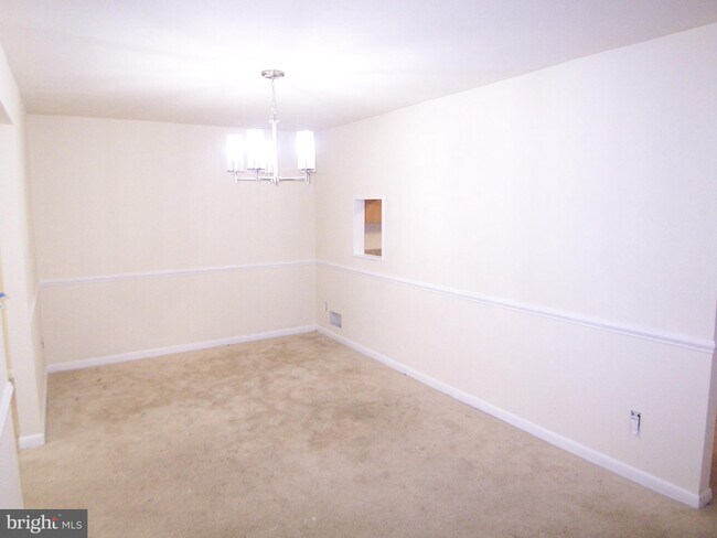 Building Photo - 32 Tommy True Ct