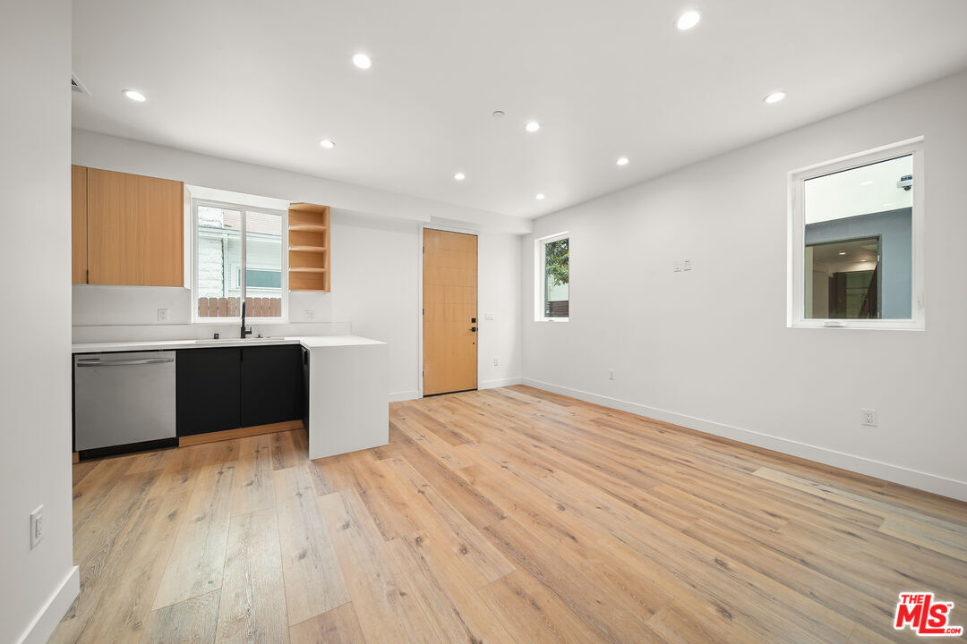Foto principal - 1520 Magnolia Ave