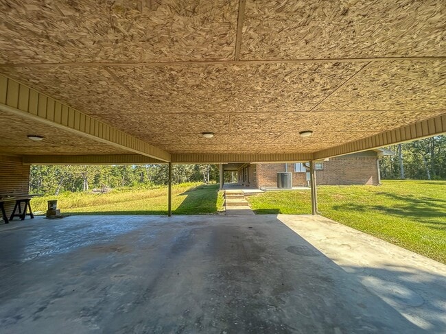 Building Photo - 50 Neiderhoffer Subdivision Rd