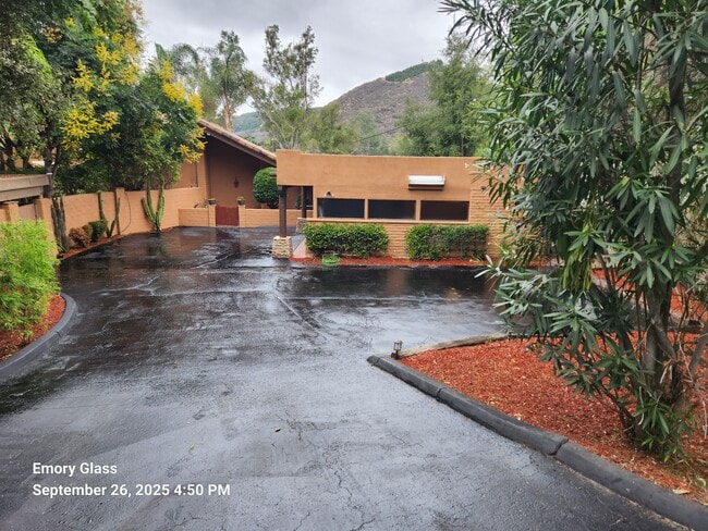 Building Photo - 9006 Old Castle Rd