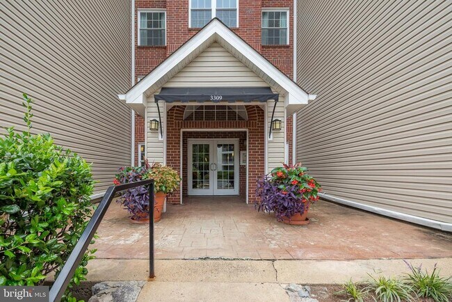Building Photo - 3309 Wyndham Cir