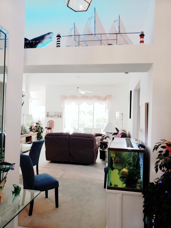 Building Photo - 558 SW Saint Georges Bay