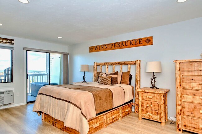 Building Photo - Cedar Lodge 305