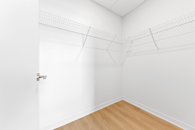 Building Photo - Eolia Appartements