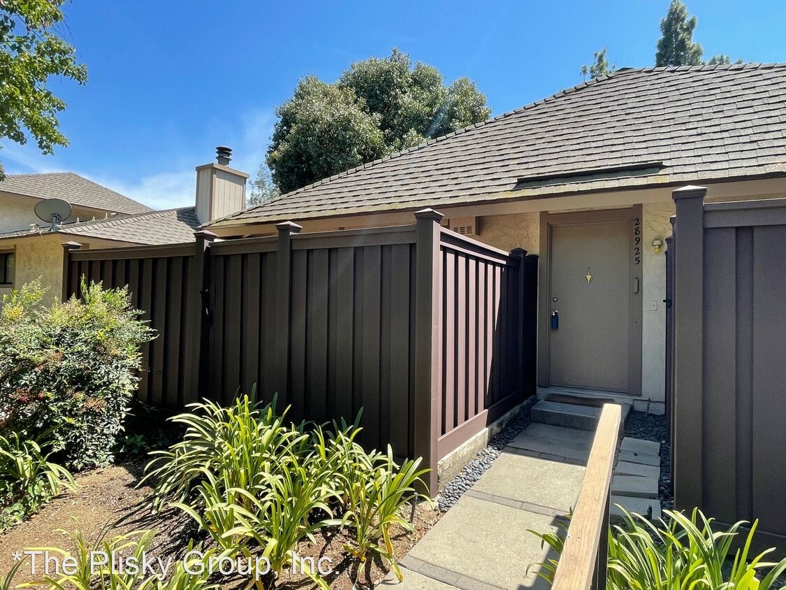 28925 Oakpath Dr, Agoura Hills, CA 91301 House Rental in Agoura Hills
