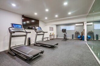 Interior Photo - 99th St Apts at Sofi