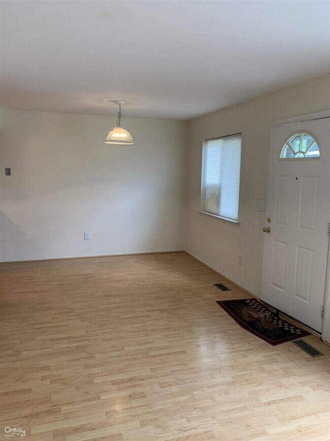 Foto del edificio - 2024 Orchard Crest St