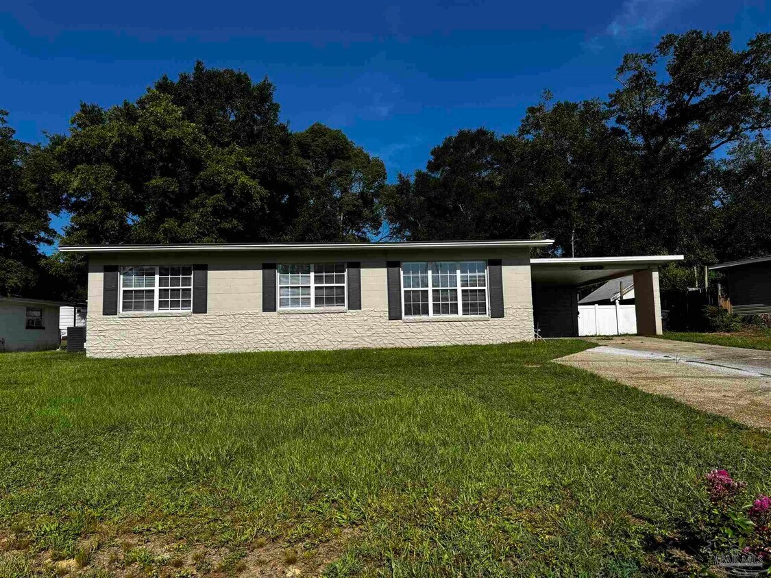 Primary Photo - 5367 Locklin Ave