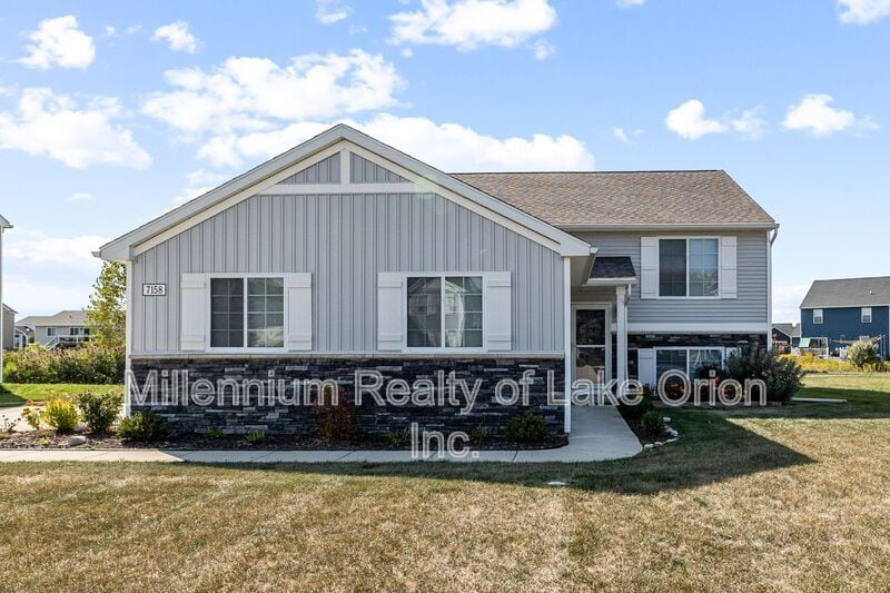 Primary Photo - 7158 Primrose Ln