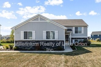 Building Photo - 7158 Primrose Ln