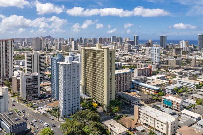 Foto aérea - Makiki Plaza