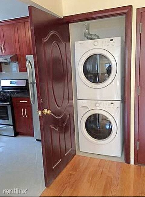 Foto del edificio - 2 br, 2 bath  - 7707 Parsons Blvd 3rd floor